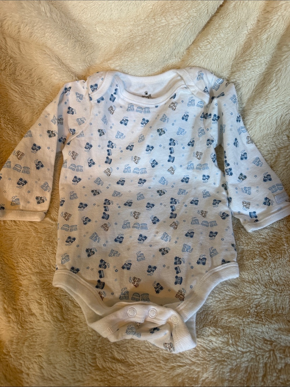 small wonders White Long-Sleeve Baby Bodysuit with Blue Vehicle Print